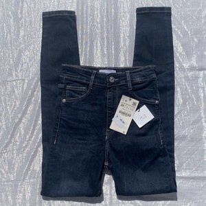 ZARA NWT Blue Jeans 💙 👖